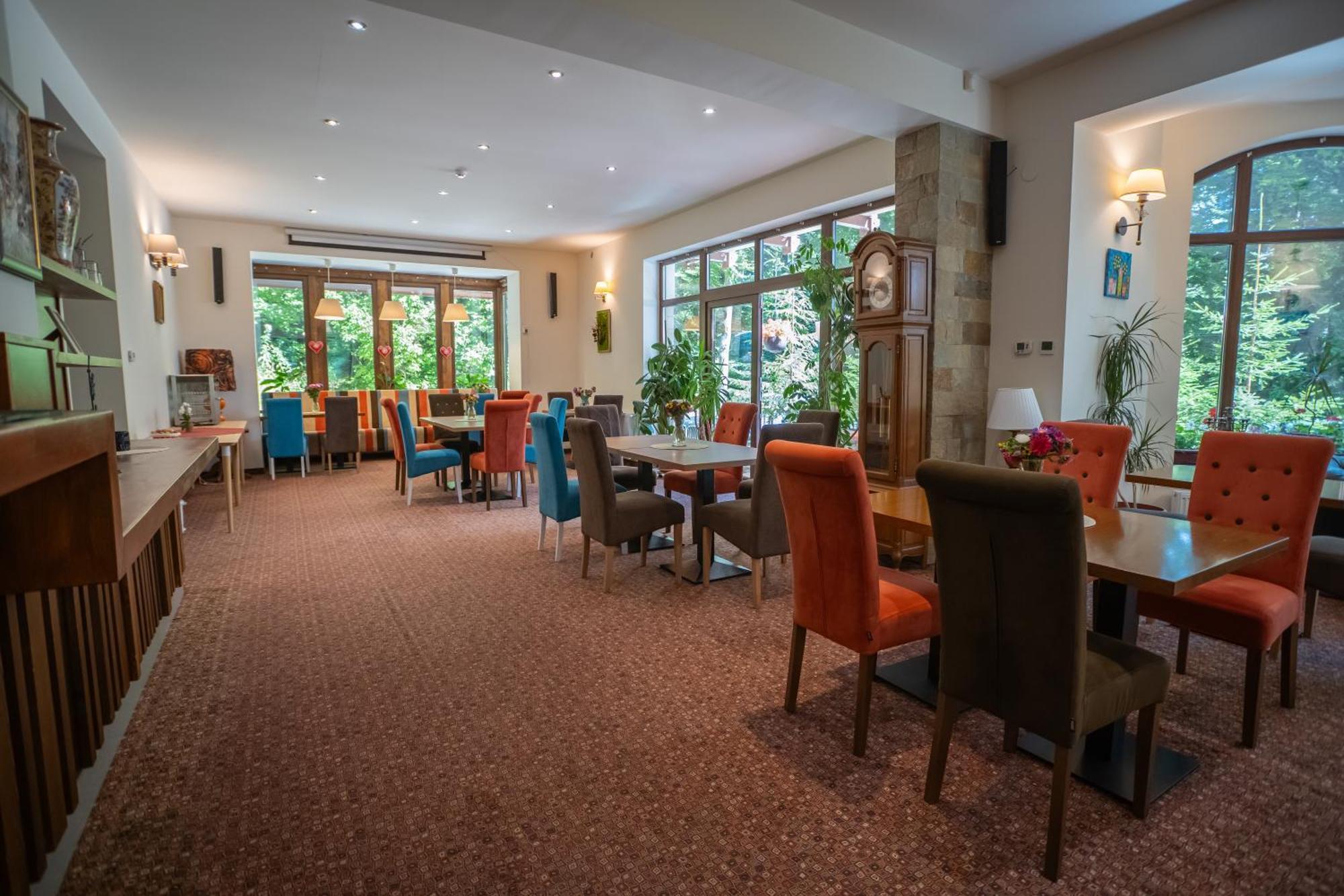Opus Villa ซินายา ภายนอก รูปภาพ The restaurant