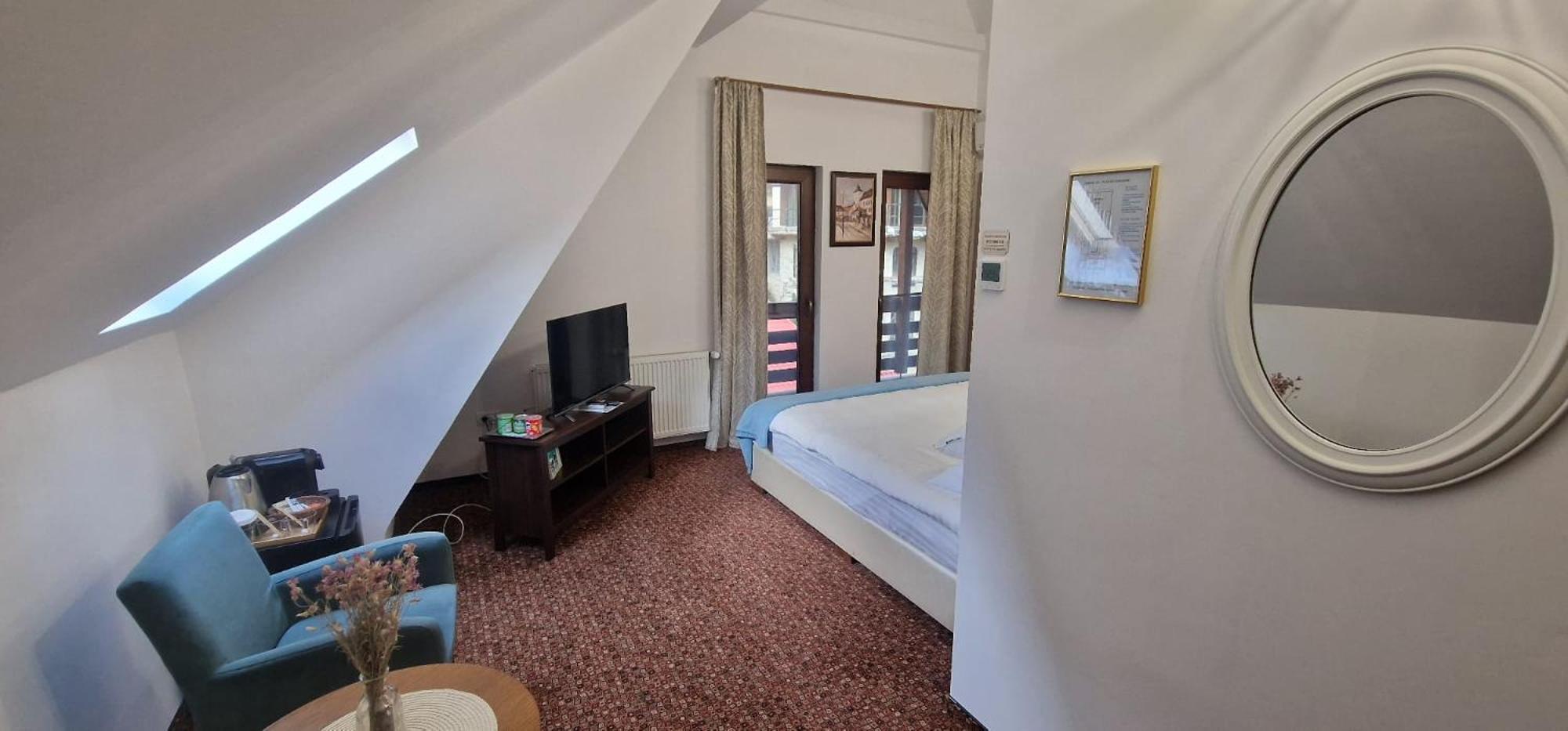 Opus Villa ซินายา ภายนอก รูปภาพ A room at the hotel